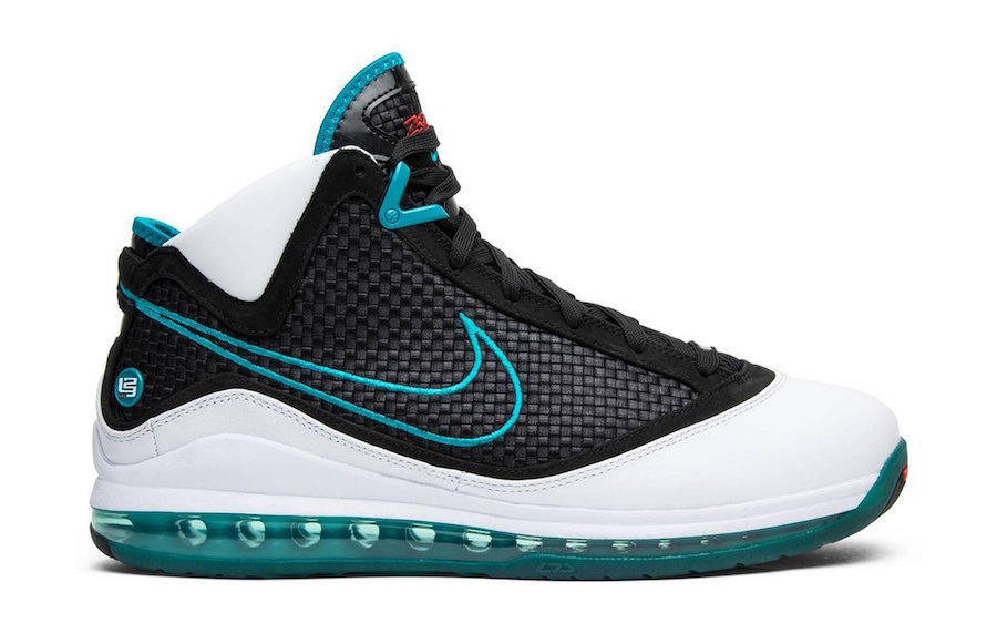 The LeBron 7 “Red Carpet” Is Rumored To Be Returning