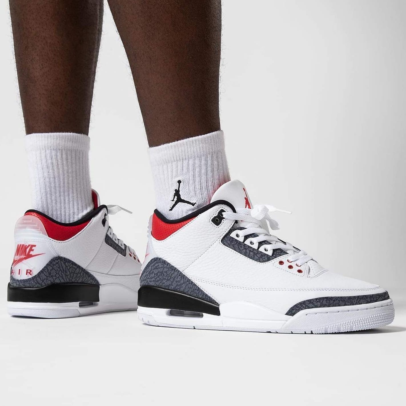 On-Foot Look At The Air Jordan 3 Retro SE “Fire Red”