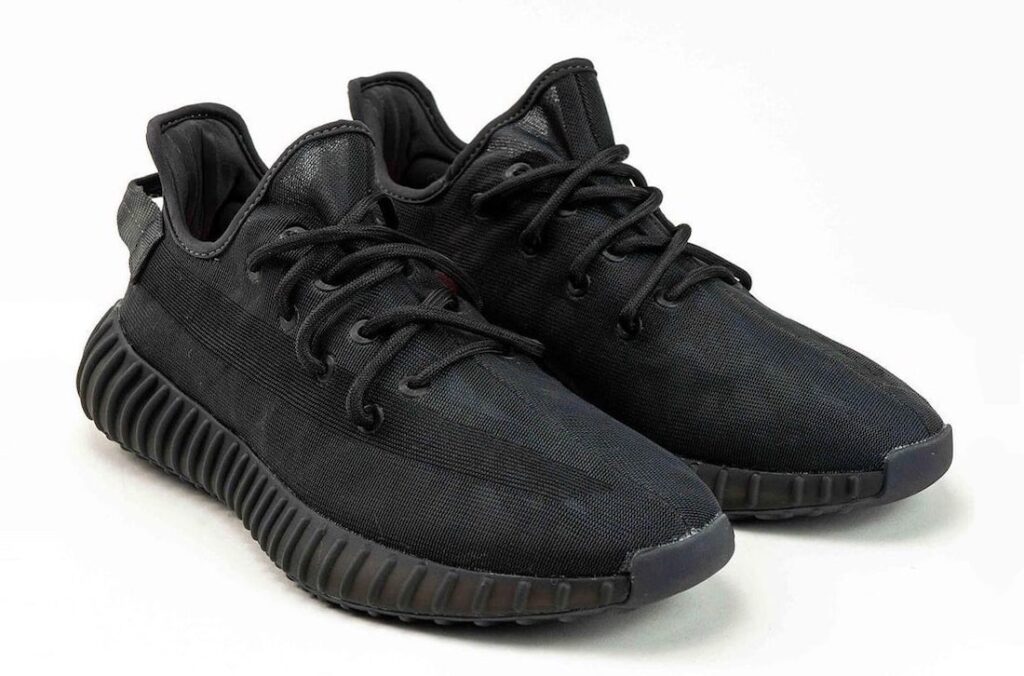 2021 Adidas Yeezy Boost 350 V2 "Mono Black" Release Date