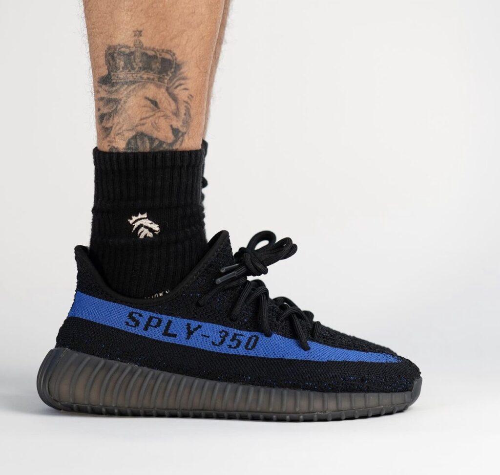 2022 Adidas Yeezy Boost 350 V2 Dazzling Blue Release Date 