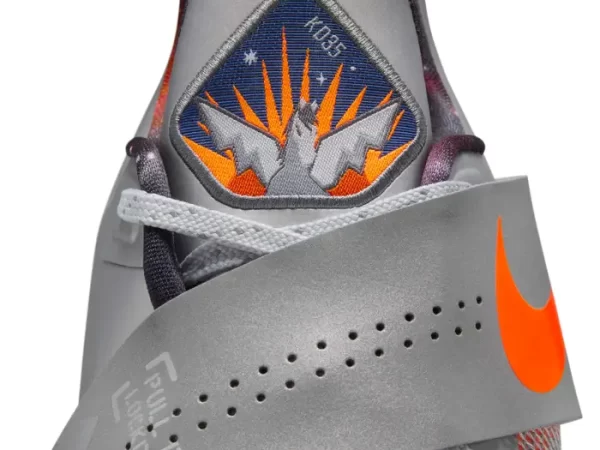 Official Look At The Nike KD 4 “Galaxy”