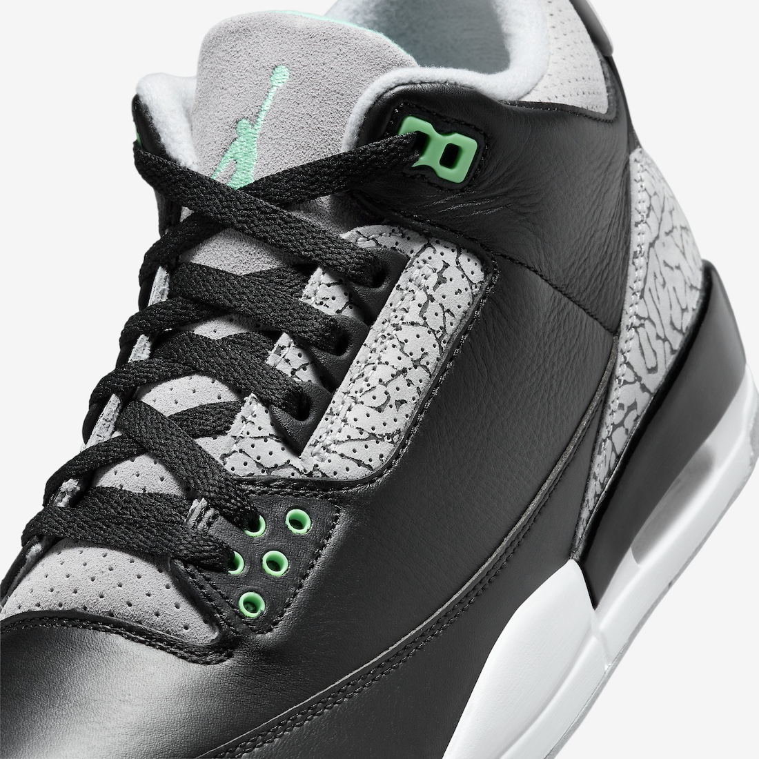Official Look At The Air Jordan 3 Retro “Green Glow”